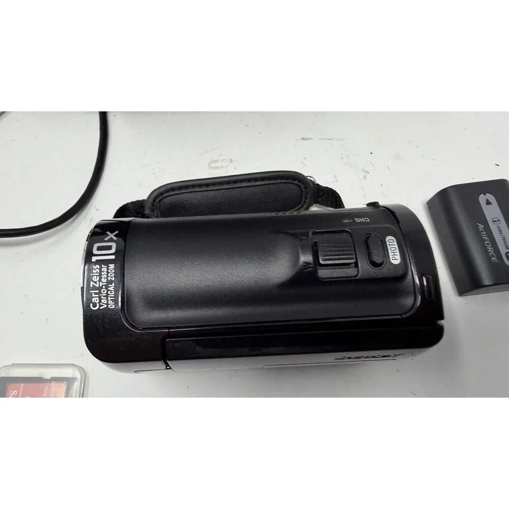 Sony HDR-CX100 Handycam Digital Camcorder Black Battery/Charger CLEAN TESTED